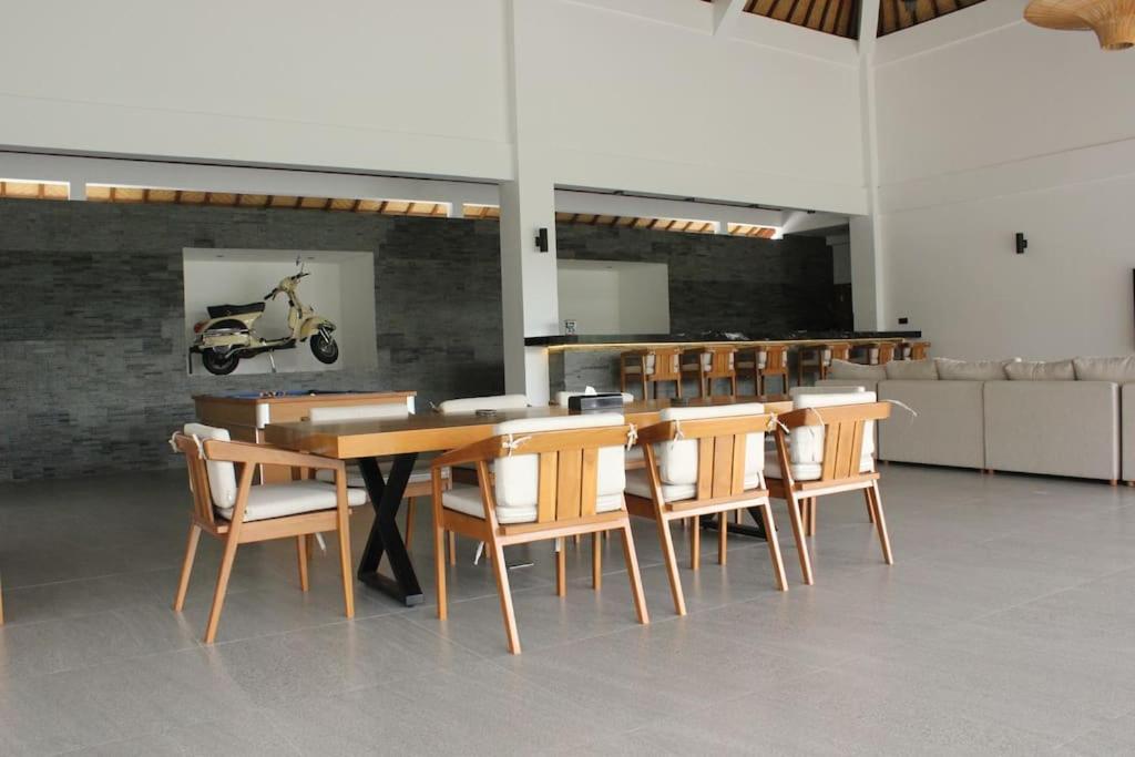 Villa Vespa Lovina Exterior foto